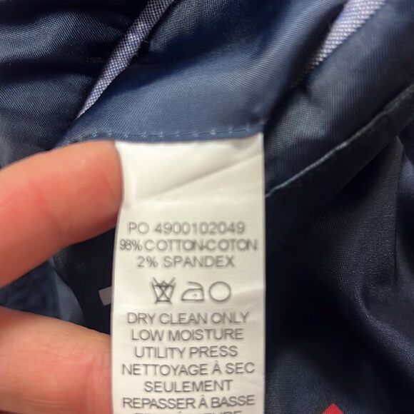 Tommy Hilfiger navy textured jacket.   Size L - Picture 7 of 7